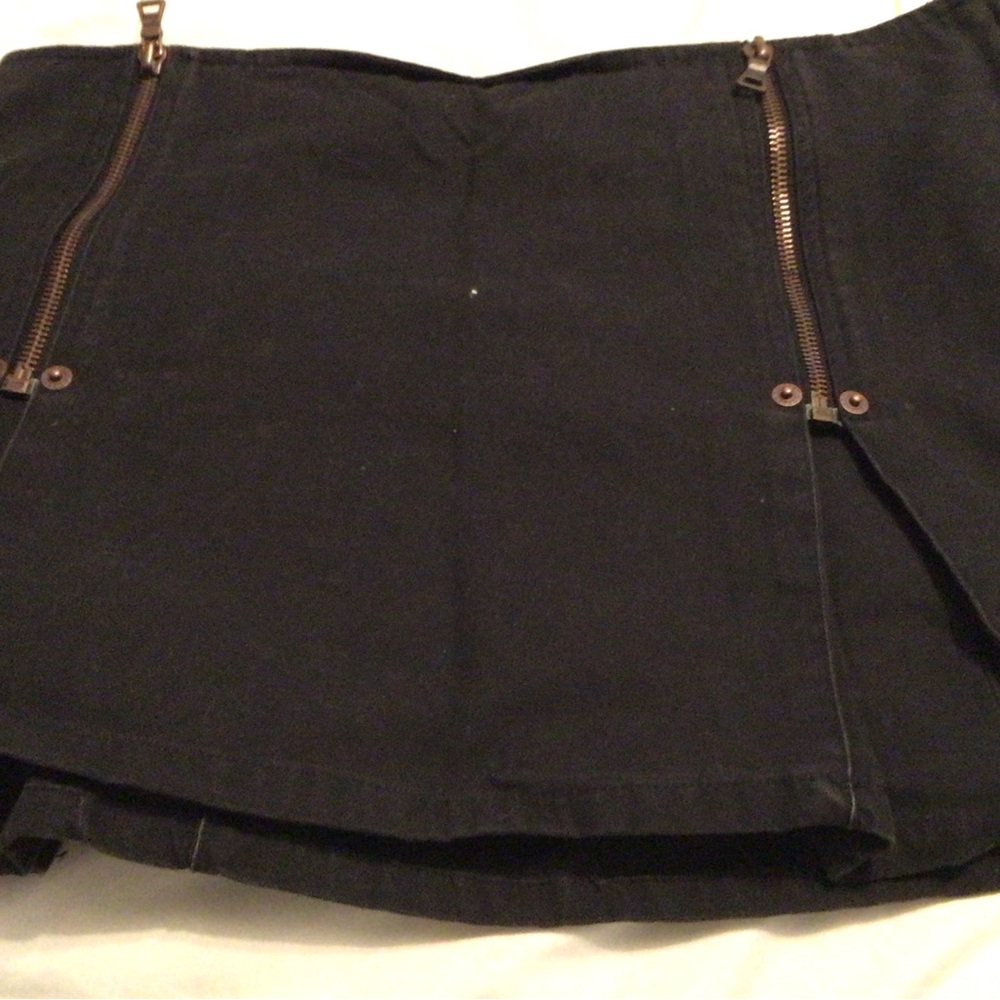 Guess skirt